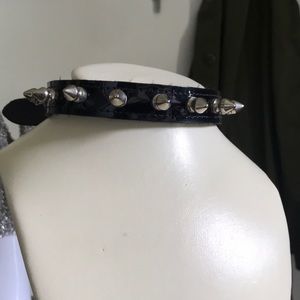 PVC spiked necklace collar